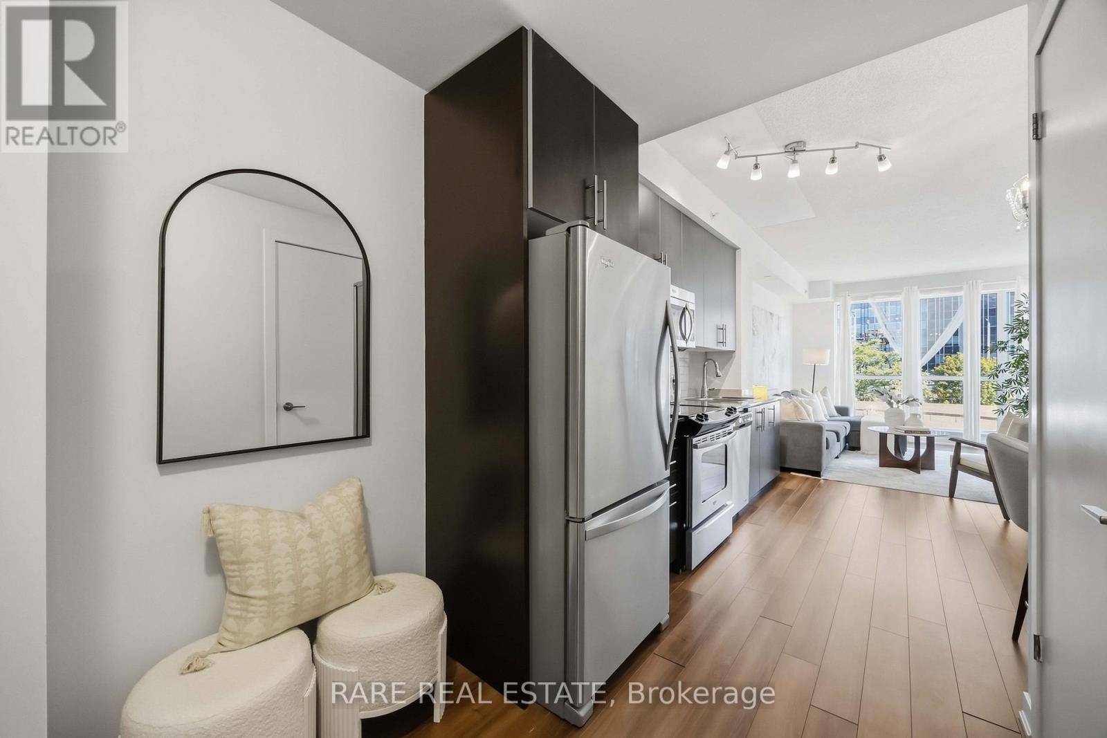#518 60 BERWICK AVENUE - Image 4