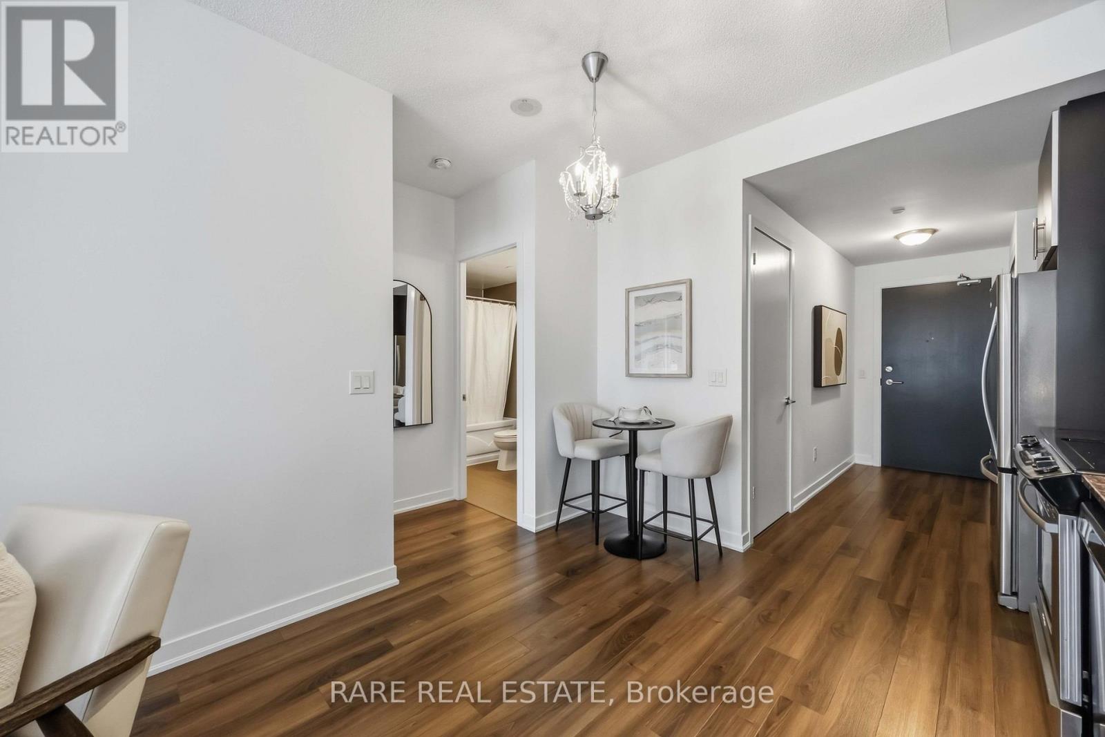 #518 60 BERWICK AVENUE - 6