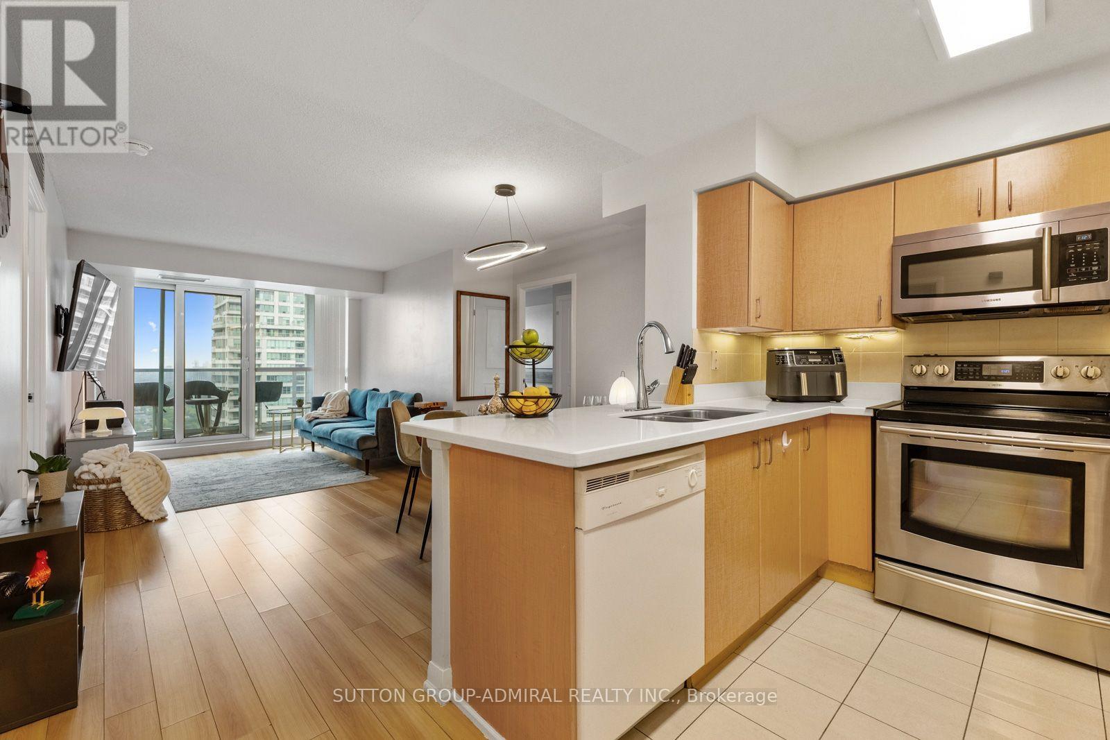 Photo of 4968 Yonge Street