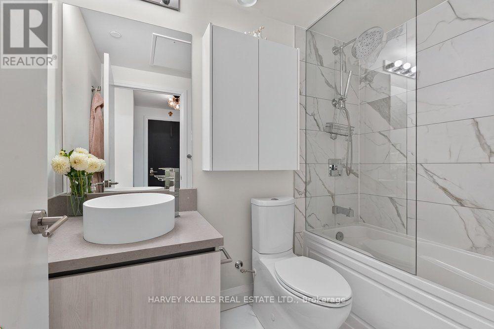 #510 151 AVENUE ROAD - 16