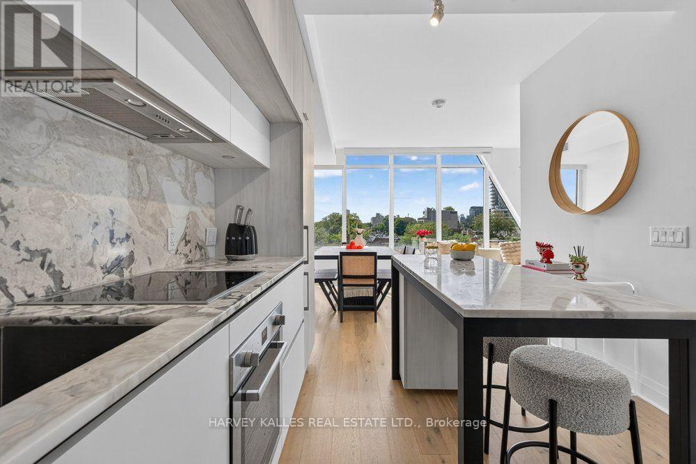 #510 151 AVENUE ROAD - 4
