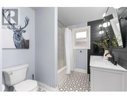 Bathroom - 1439 Parkham Crescent, Pickering, ON L1W1B7 Photo 11