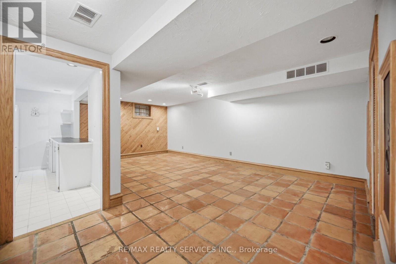 15 SHOREVIEW DRIVE - Image 30