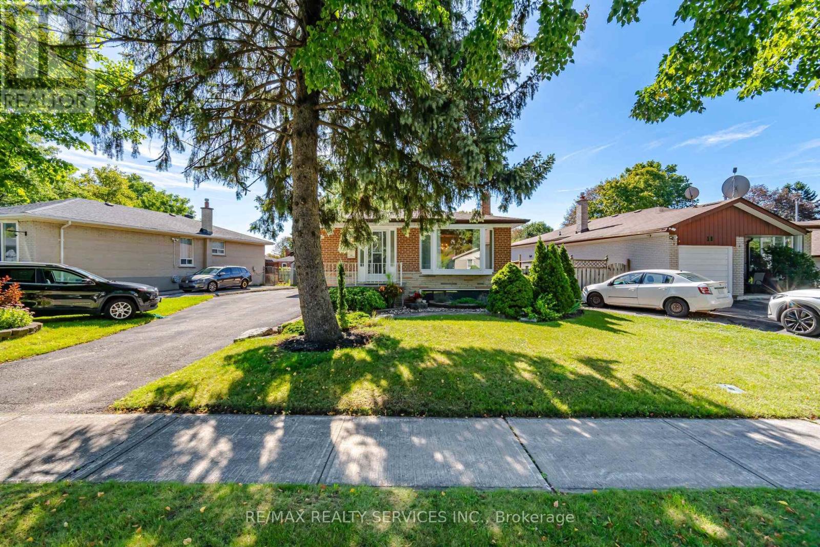15 SHOREVIEW DRIVE - 4