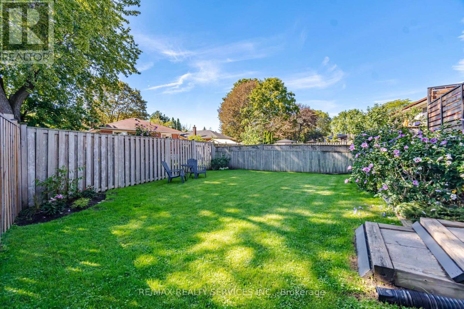 15 SHOREVIEW DRIVE - 46