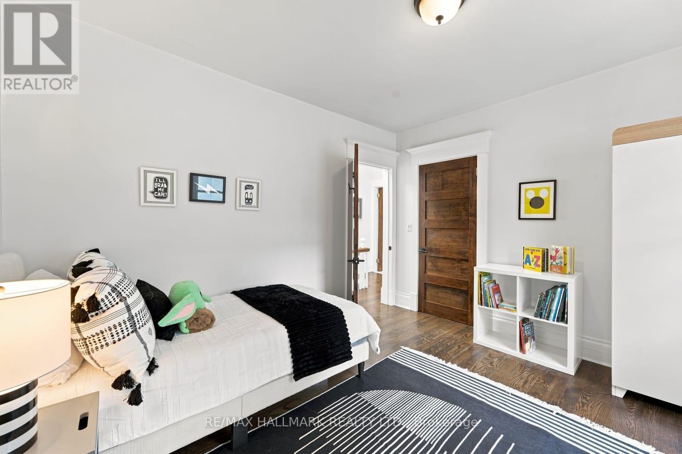 15 REDWOOD AVENUE - 19