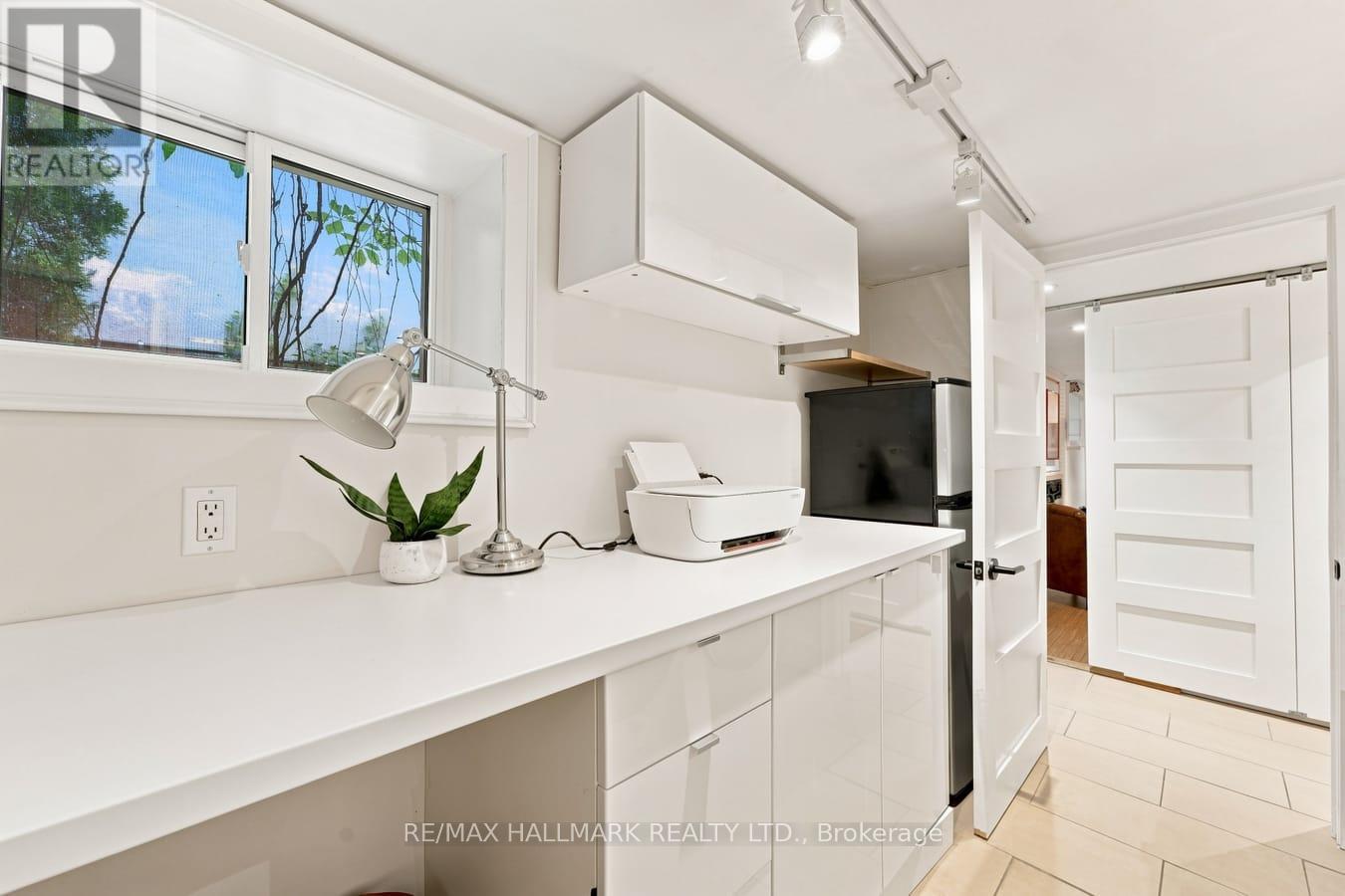 15 REDWOOD AVENUE - 25