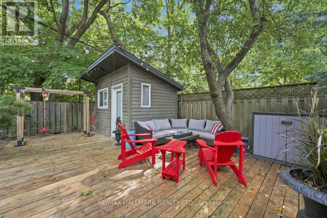 15 REDWOOD AVENUE - 40