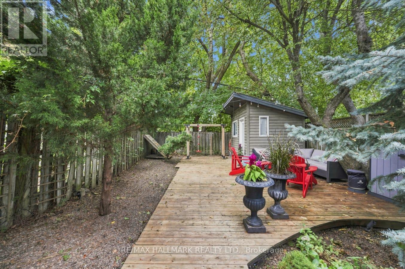 15 REDWOOD AVENUE - 41