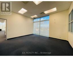 4 - 10 Brodie Drive, Richmond Hill, ON L4B3K8 Photo 17