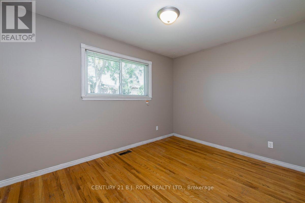 36 CYNTHIA COURT - 14