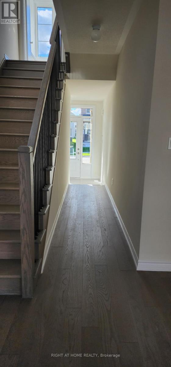 26 PRUDHOE TERRACE, Barrie — photo 3