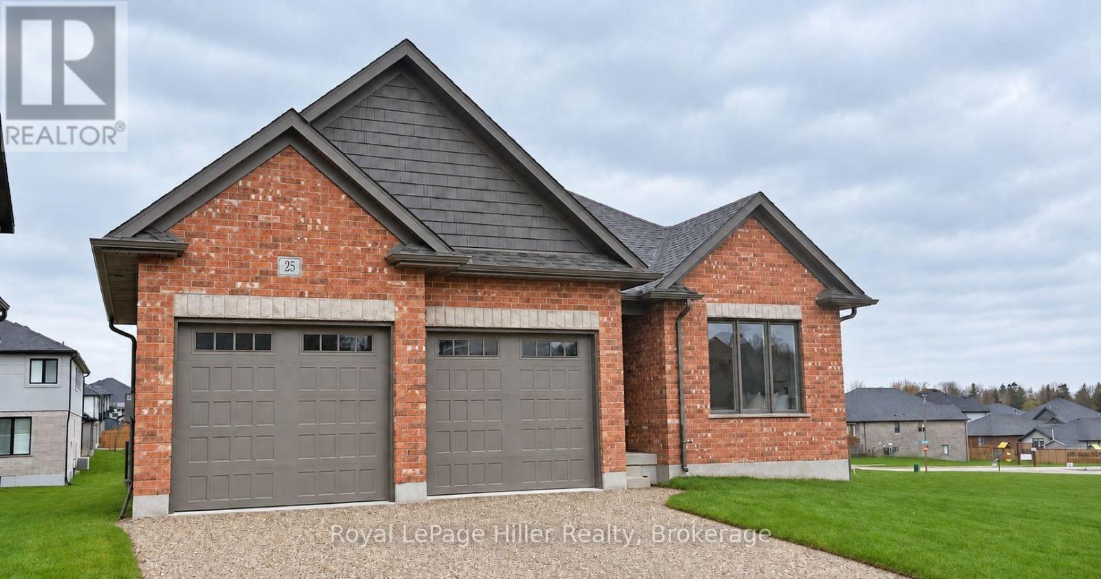 25 AVERY PLACE, Perth East (Milverton) — photo 2