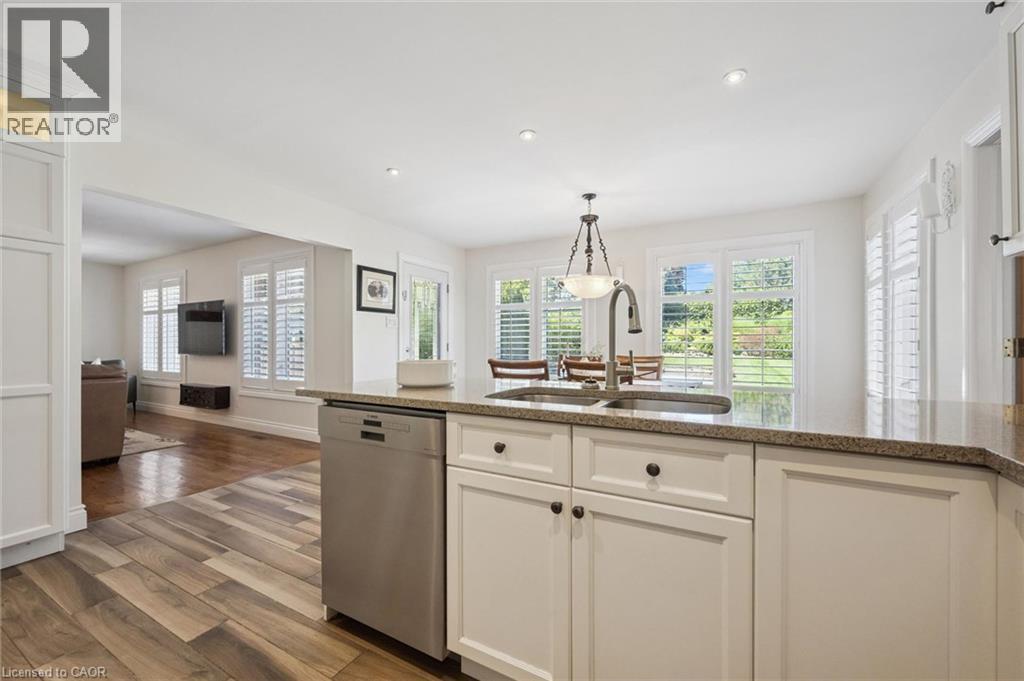 54 CORFIELD Drive - 14