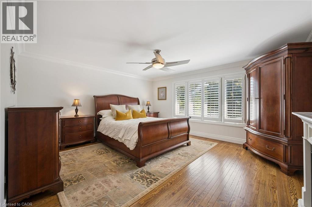 54 CORFIELD Drive - 21