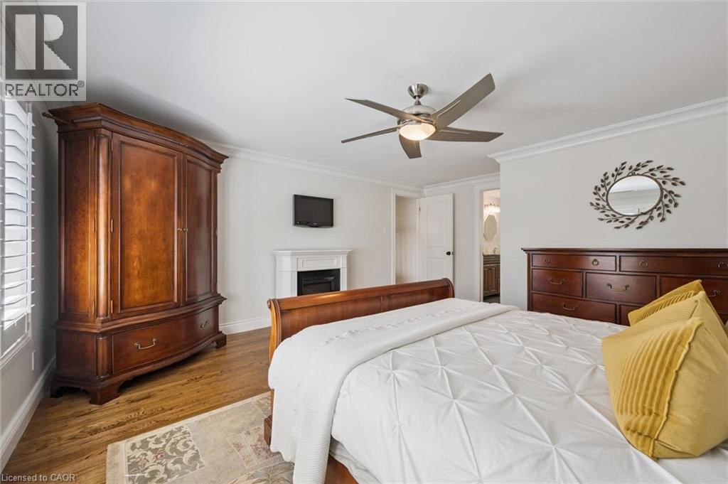 54 CORFIELD Drive - 22