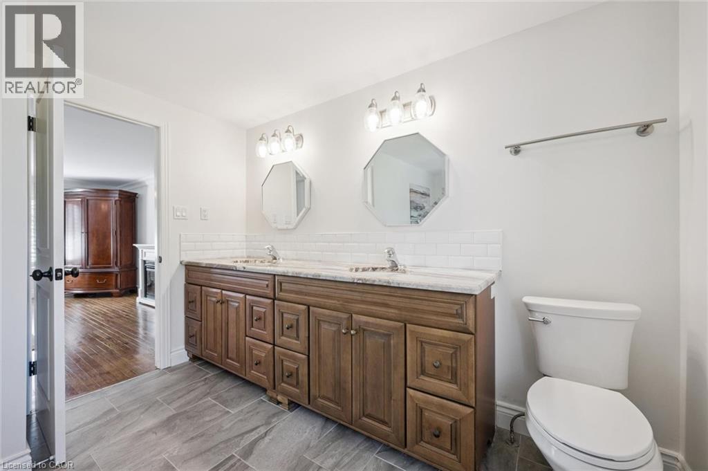 54 CORFIELD Drive - Image 23
