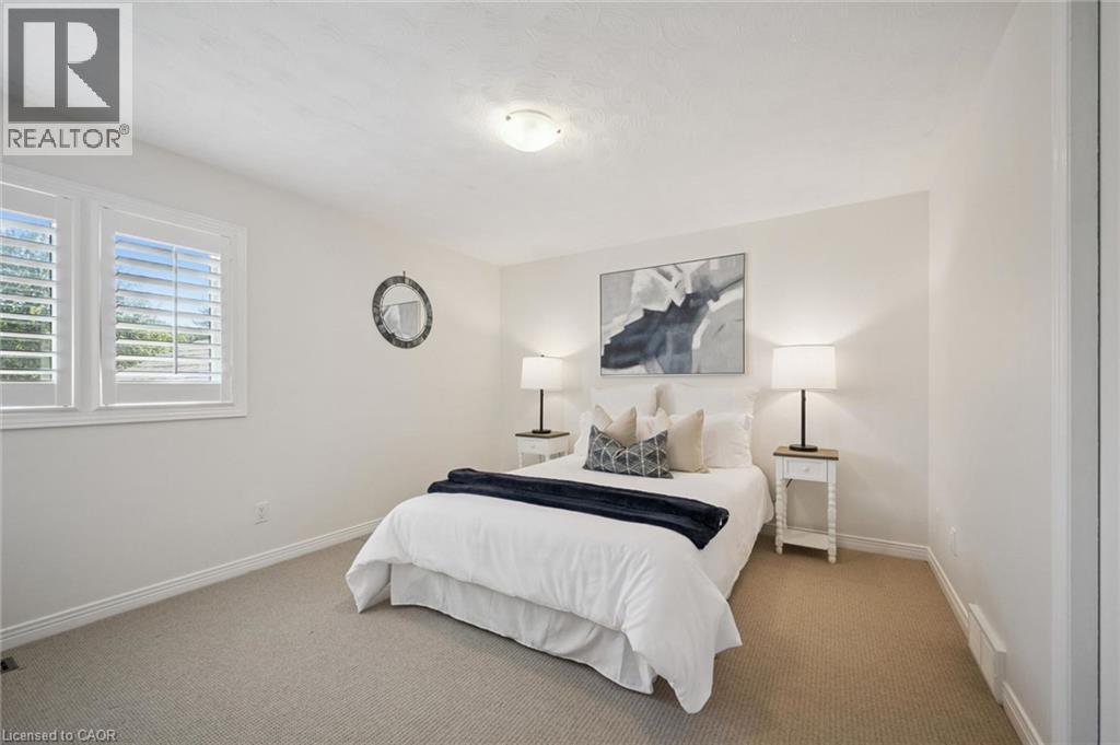 54 CORFIELD Drive - 27