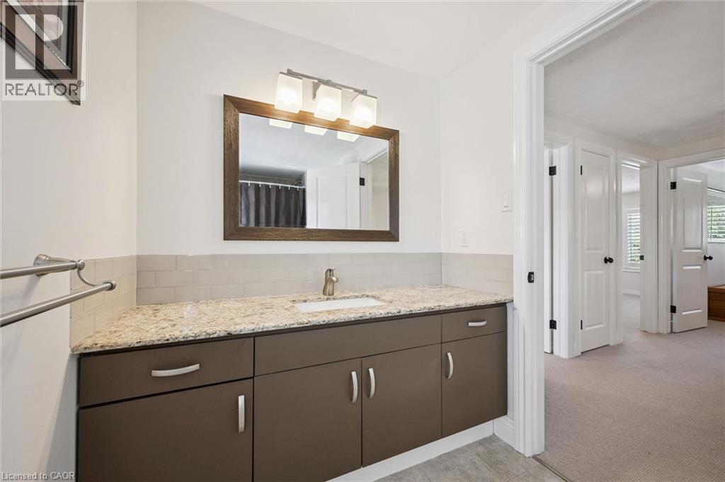 54 CORFIELD Drive - 31