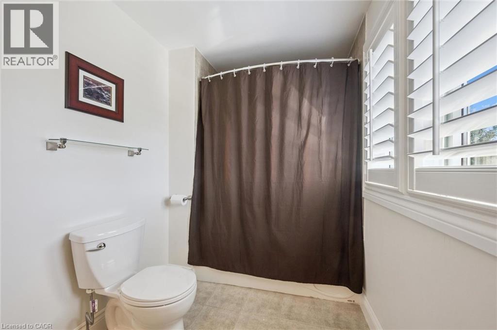 54 CORFIELD Drive - 32