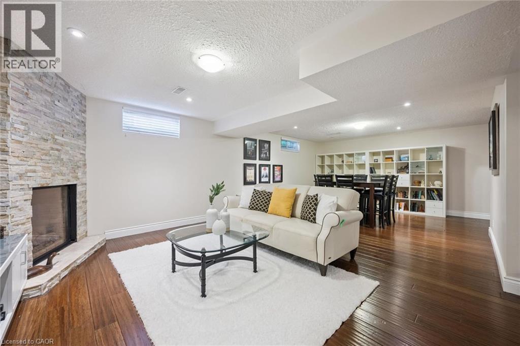 54 CORFIELD Drive - 36