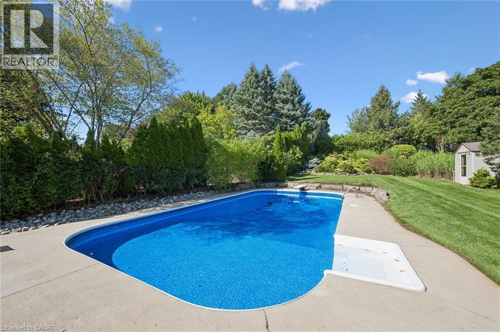 54 CORFIELD Drive - Image 42