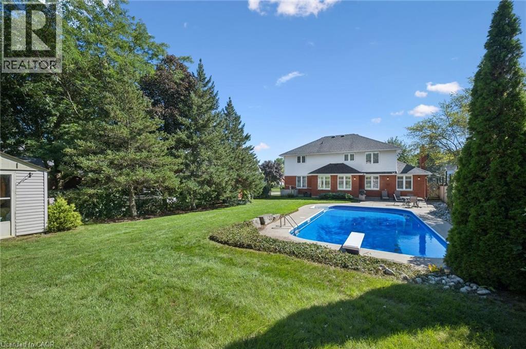54 CORFIELD Drive - 45