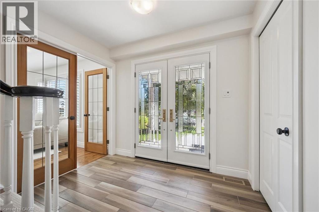 54 CORFIELD Drive - 5