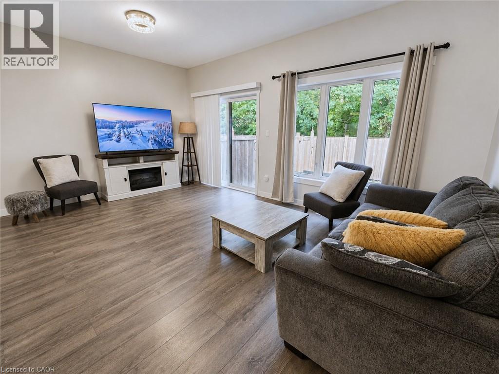 16 BROOKFIELD Lane, Simcoe — photo 8
