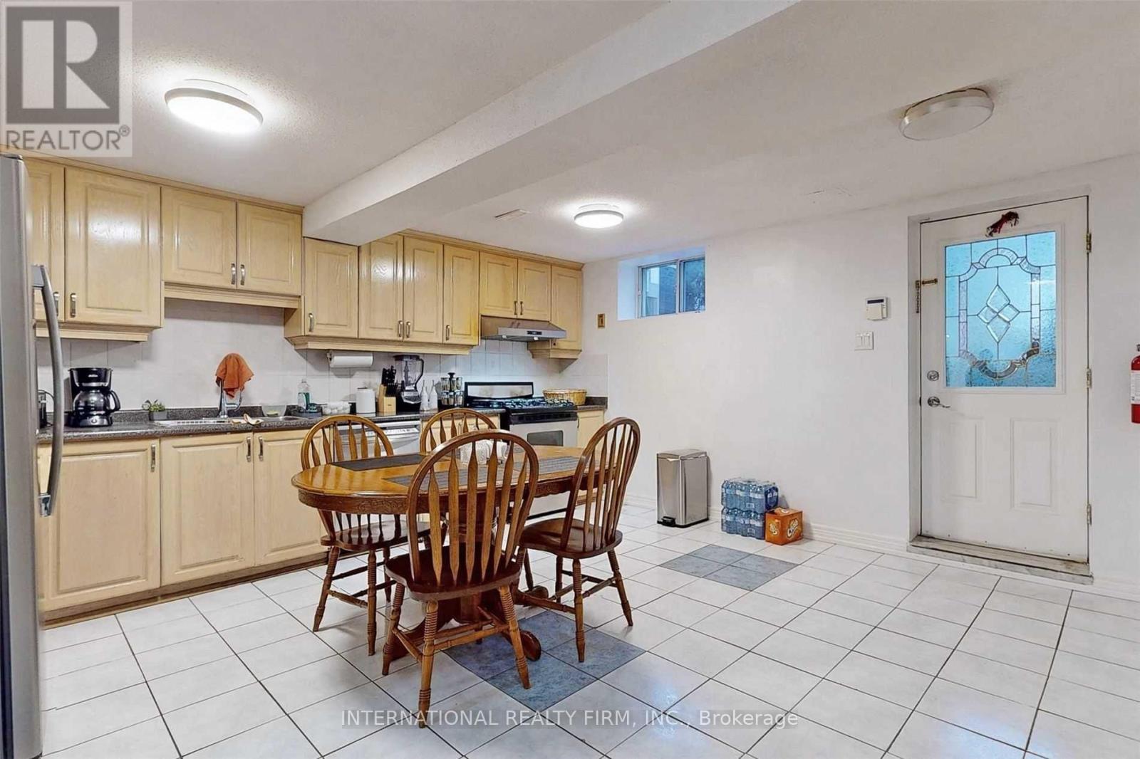 297 GILBERT AVENUE - 19