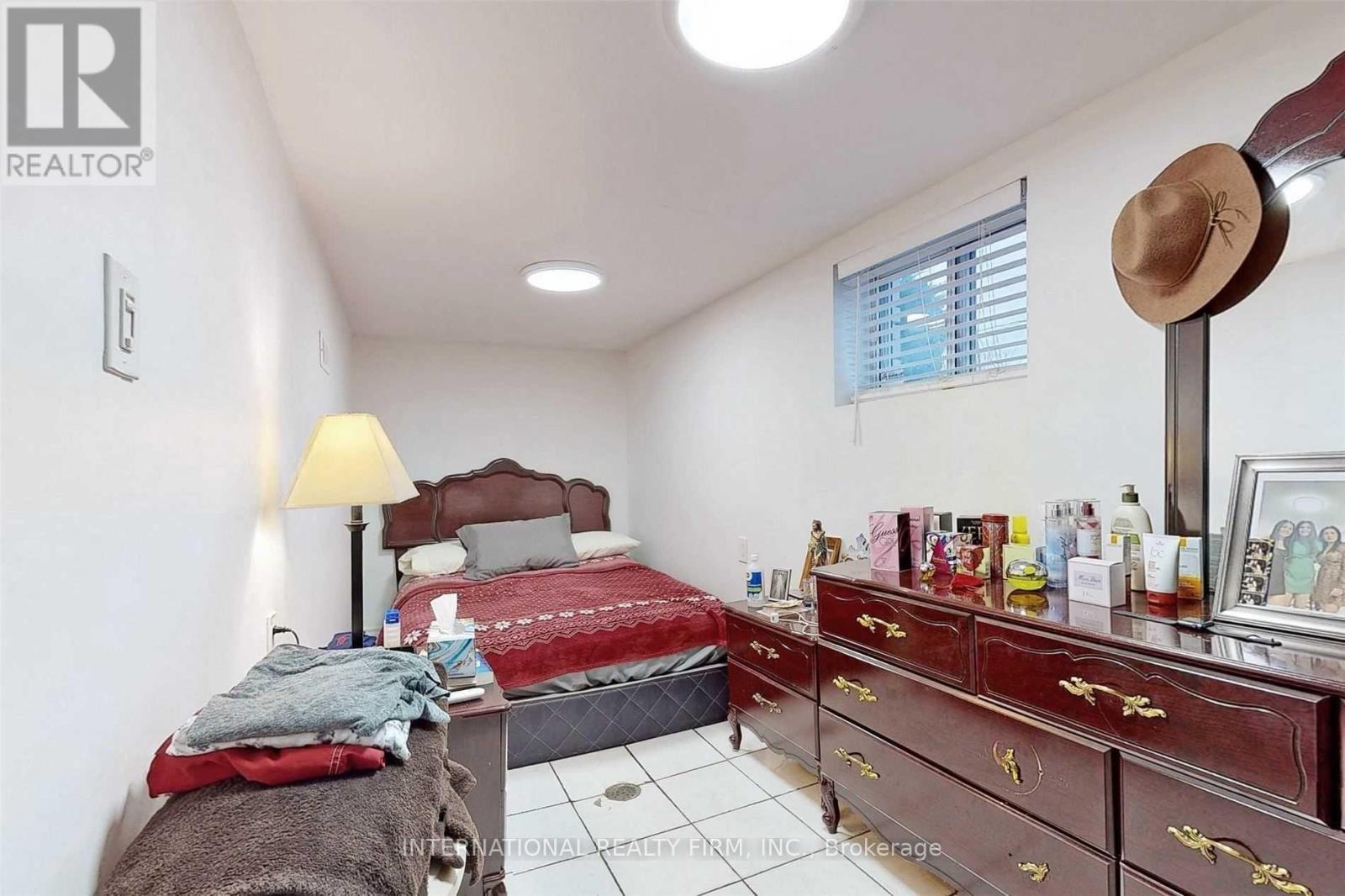 297 GILBERT AVENUE - Image 20
