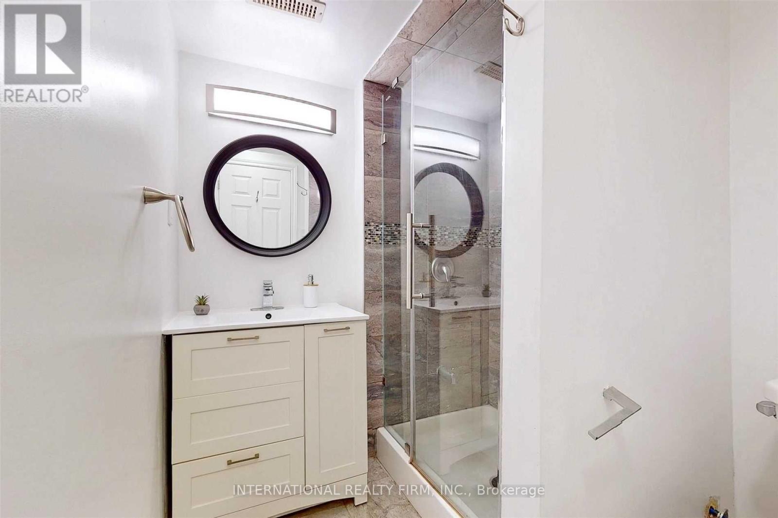 297 GILBERT AVENUE - Image 23