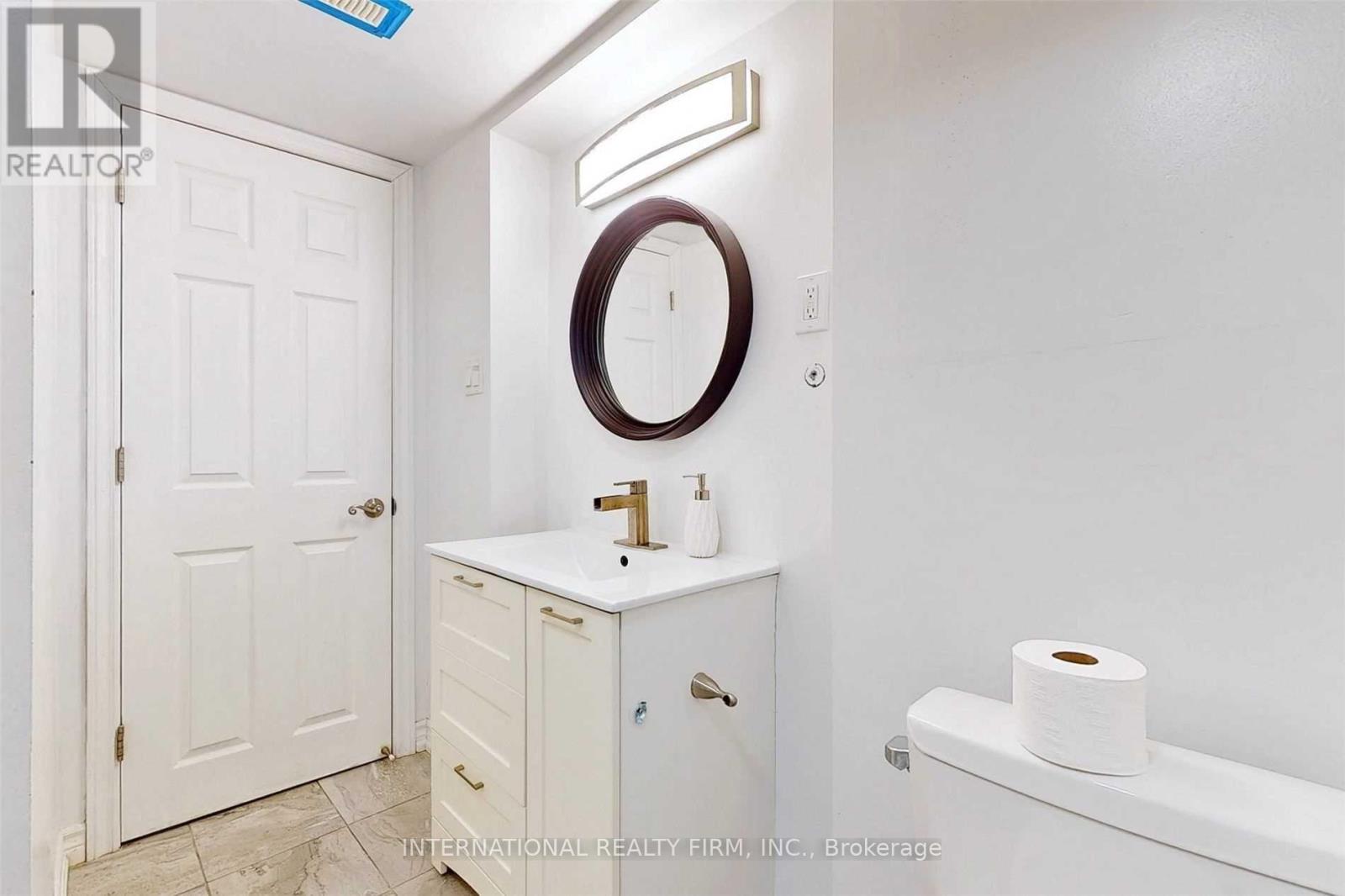 297 GILBERT AVENUE - 26