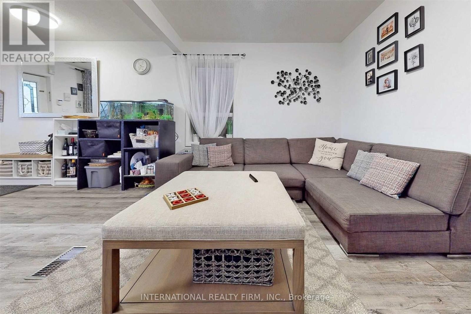297 GILBERT AVENUE - 3