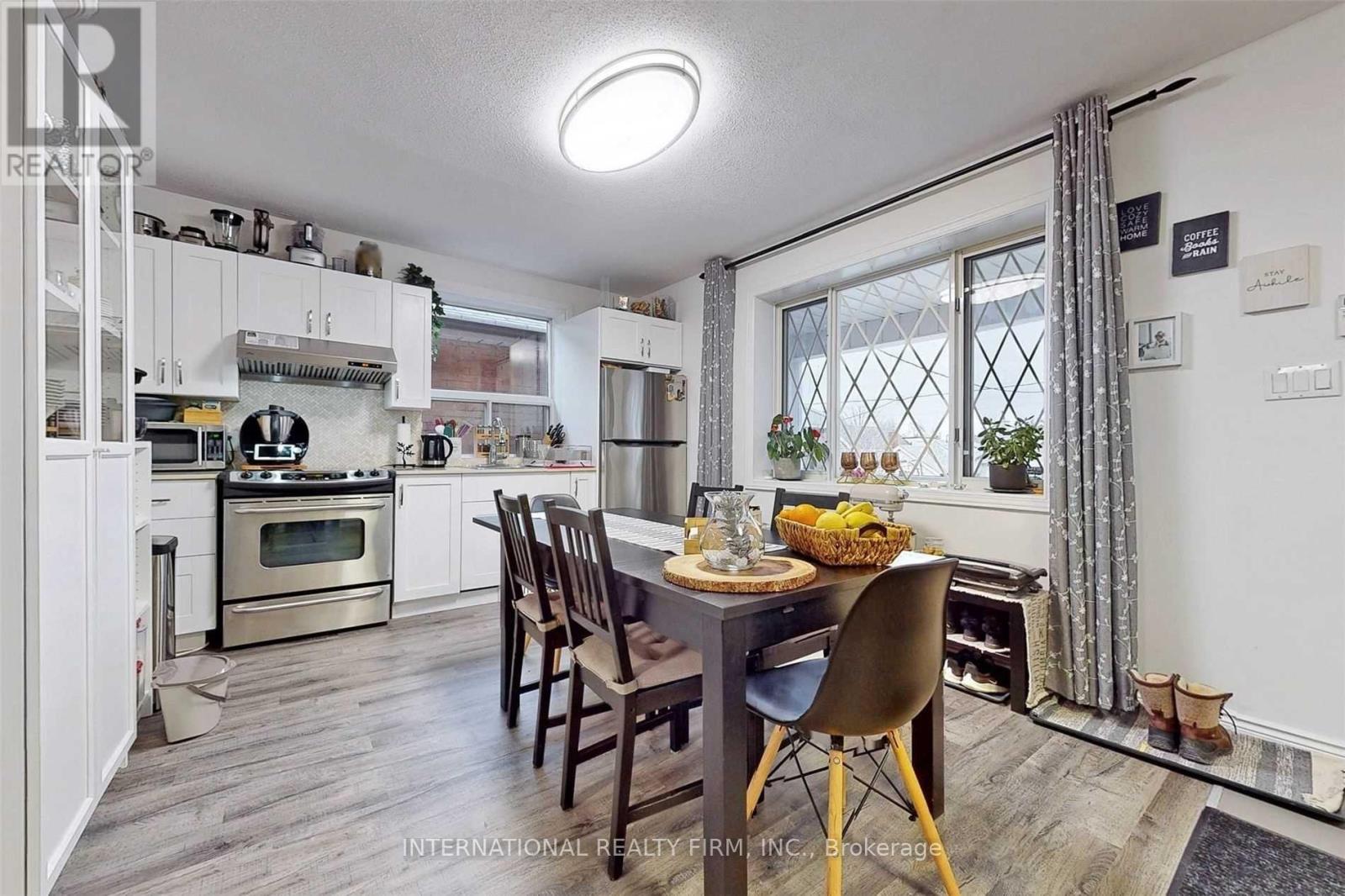 297 GILBERT AVENUE - Image 6