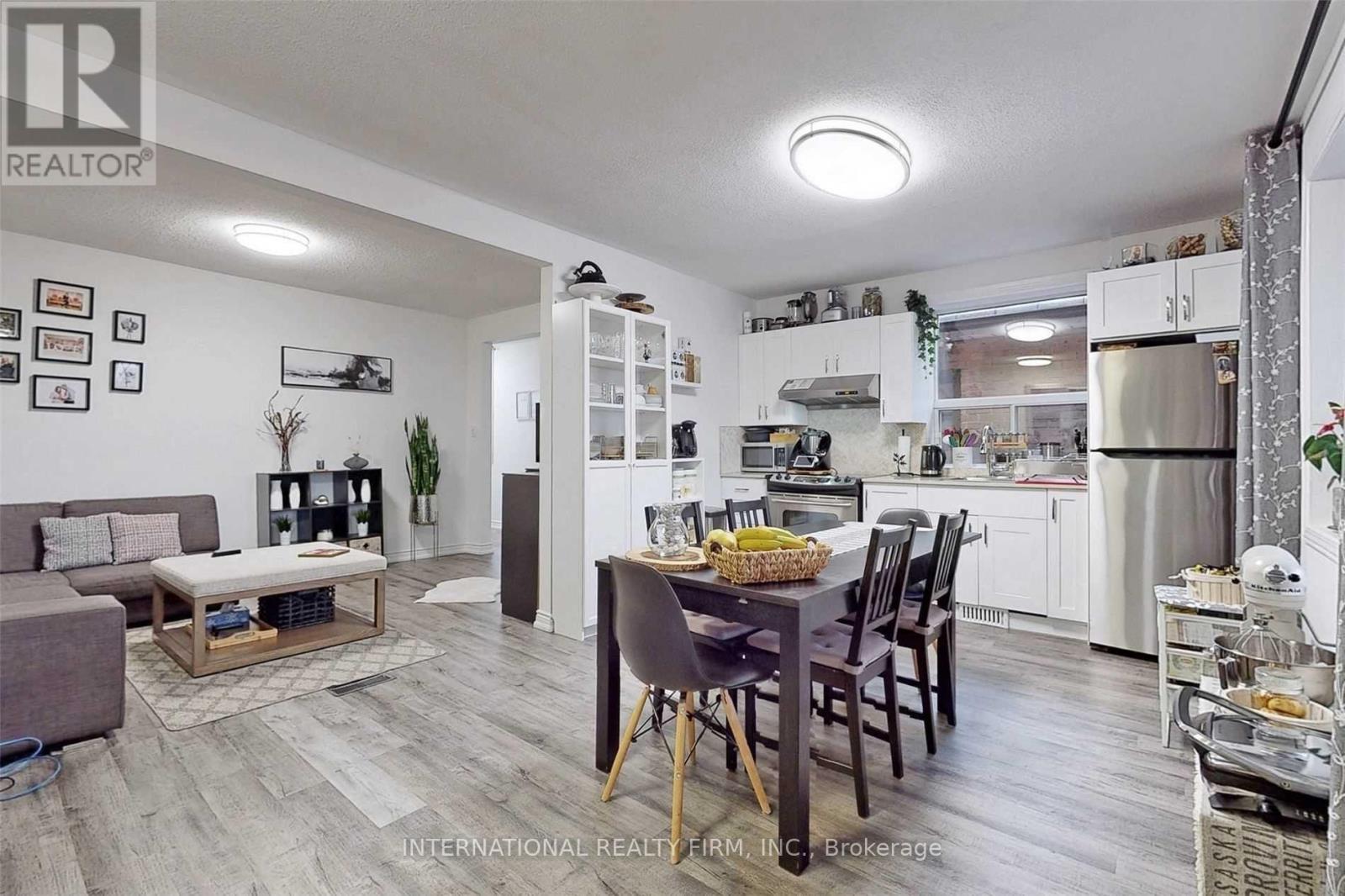 297 GILBERT AVENUE - 8