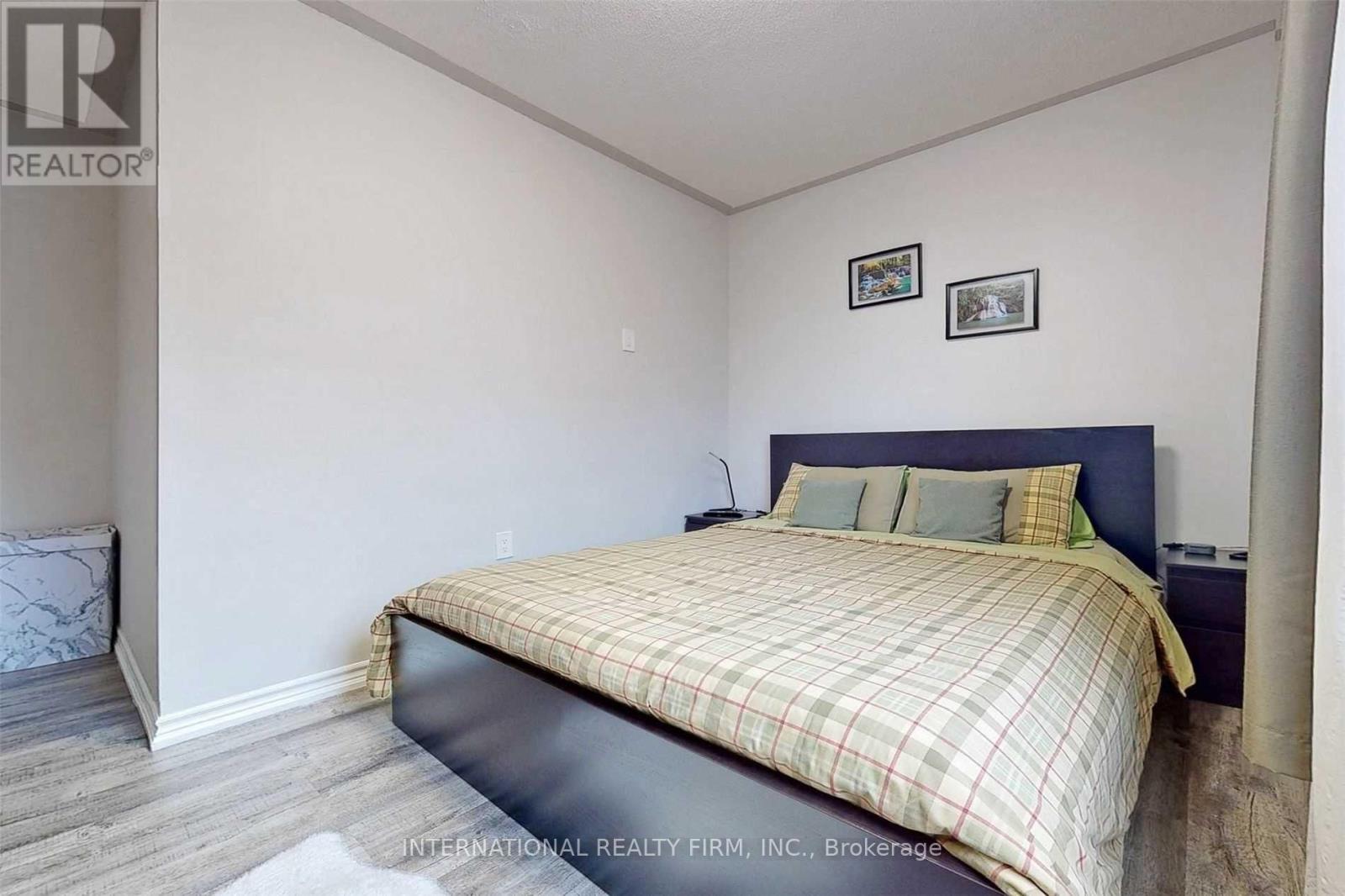 297 GILBERT AVENUE - Image 9