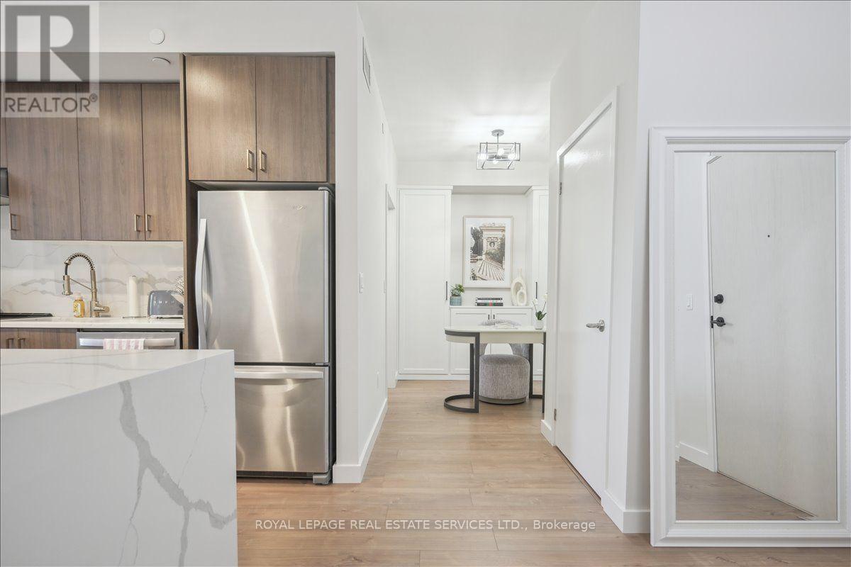 #211 168 SABINA DRIVE - 8