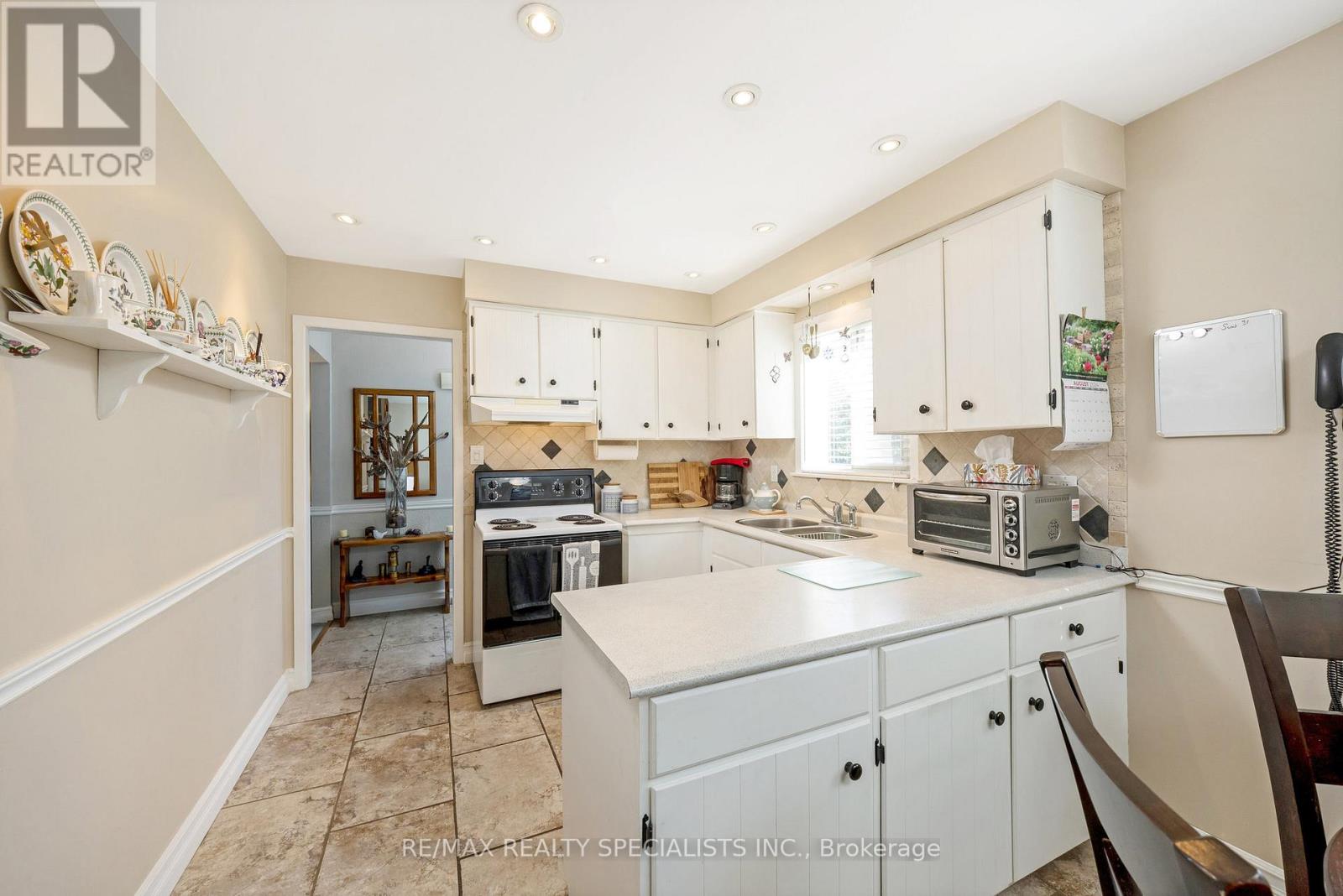 6356 CHAUMONT CRESCENT - 13