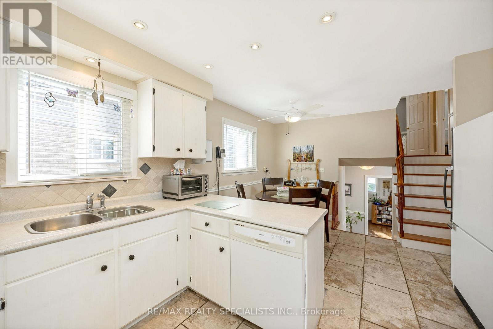 6356 CHAUMONT CRESCENT - 15