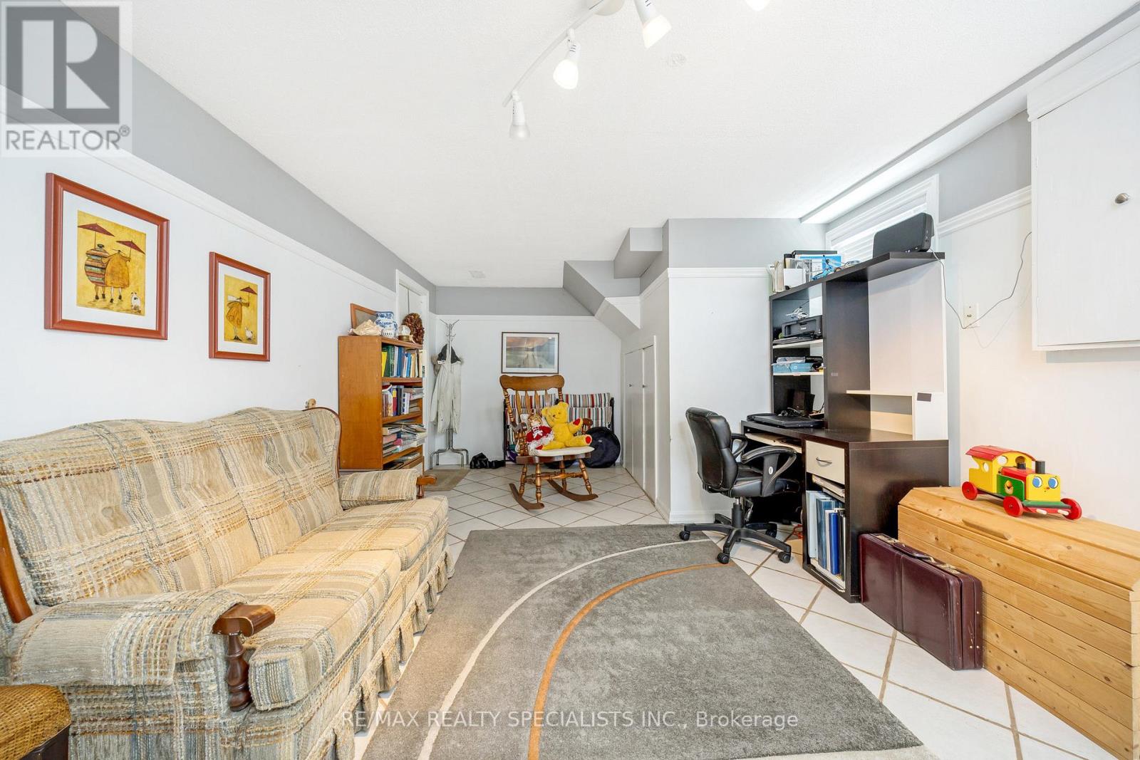 6356 CHAUMONT CRESCENT - 21