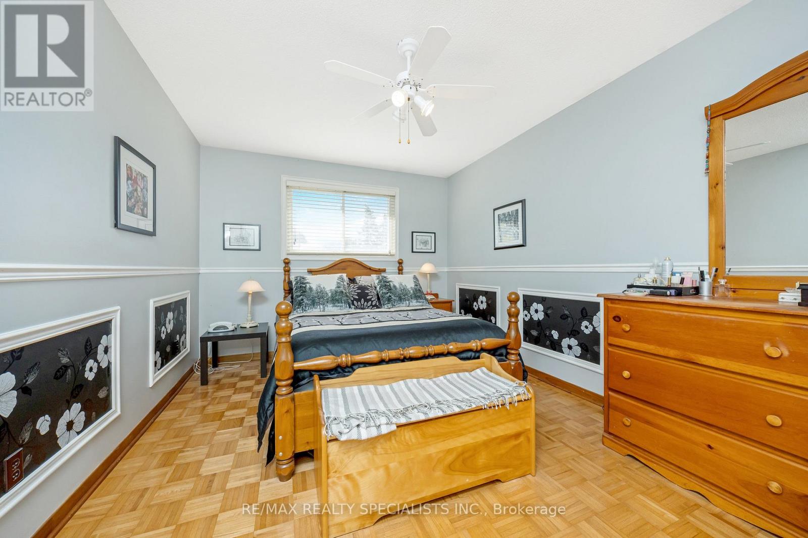 6356 CHAUMONT CRESCENT - 29