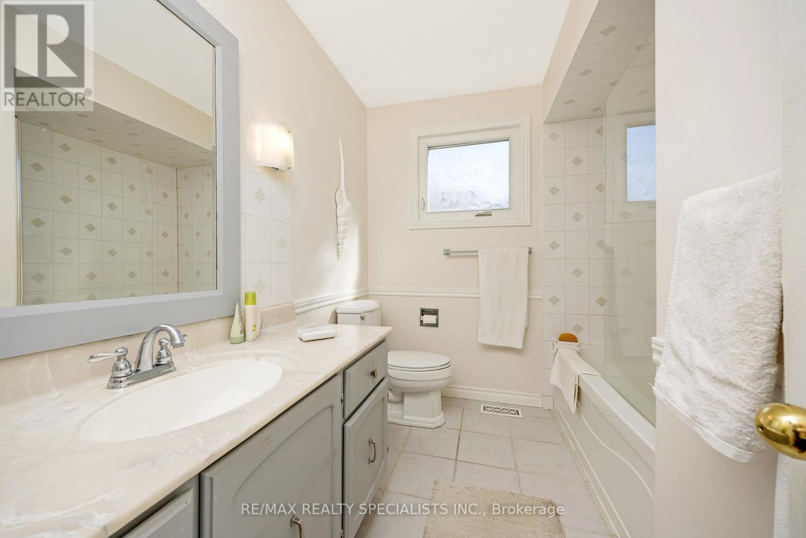 6356 CHAUMONT CRESCENT - Image 30