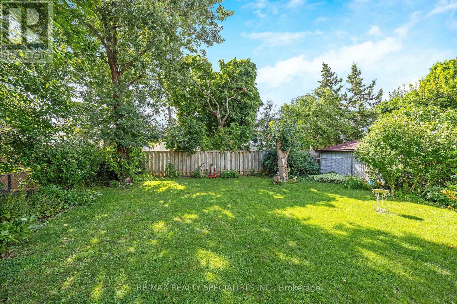 6356 CHAUMONT CRESCENT - Image 35