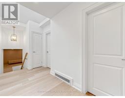 3275 Credit Heights Drive, Mississauga, ON L5C2L8 Photo 18