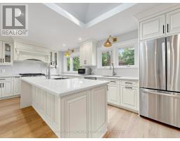 3275 Credit Heights Drive, Mississauga, ON L5C2L8 Photo 8