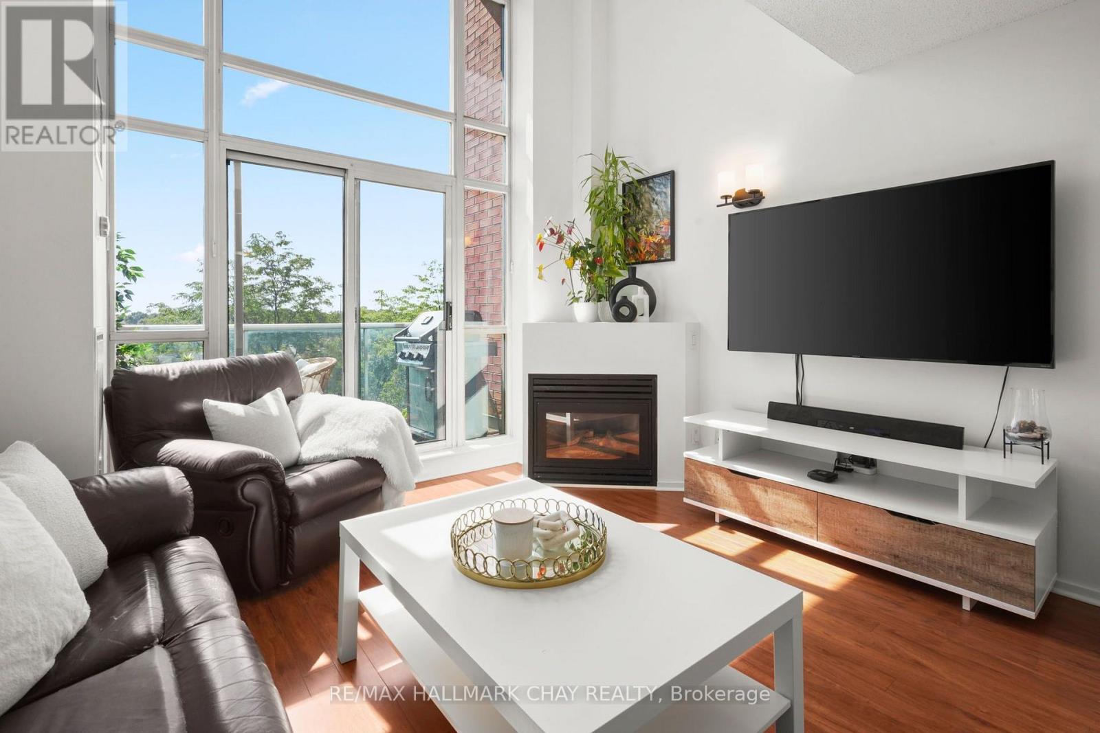 #307 200 MANITOBA STREET - 10