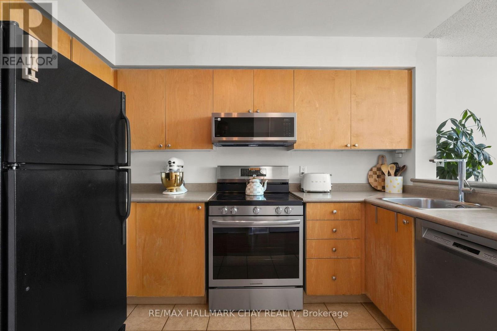 #307 200 MANITOBA STREET - Image 15