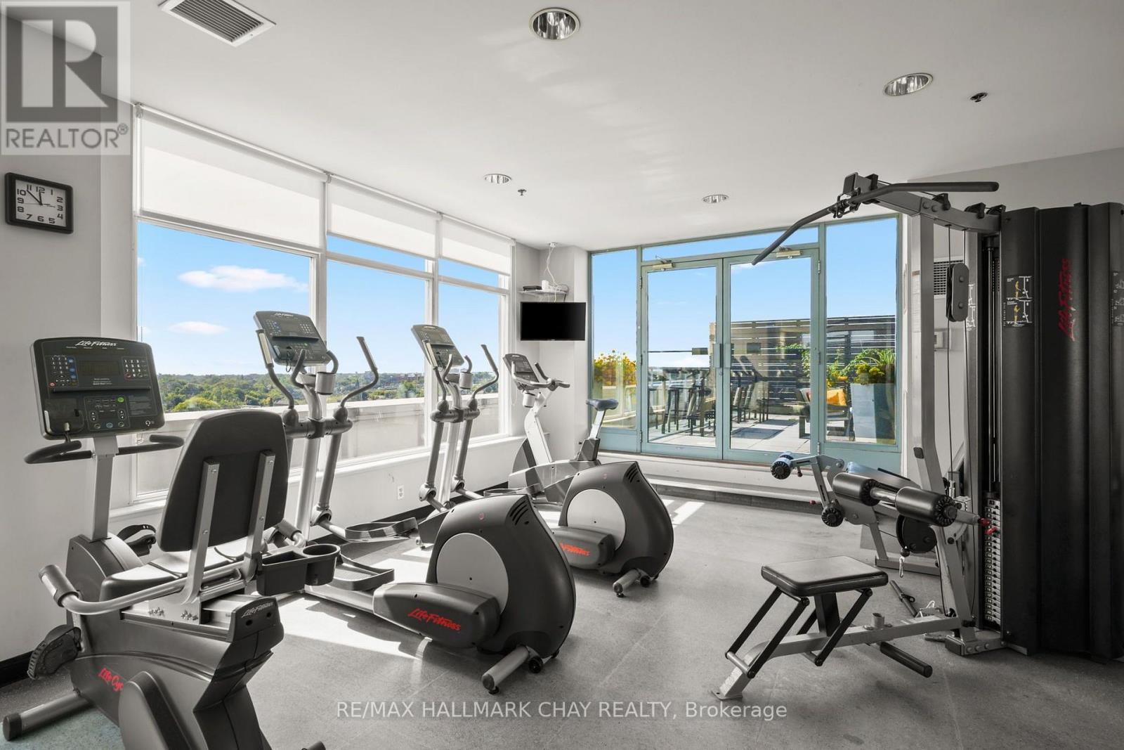 #307 200 MANITOBA STREET - 37