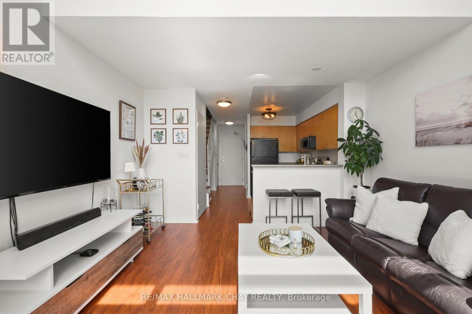 #307 200 MANITOBA STREET - 9